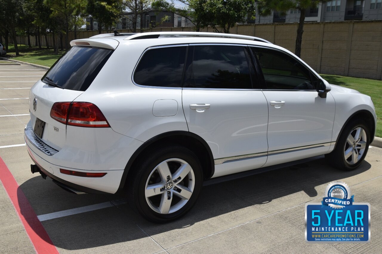 2014 Volkswagen Touareg Lux TDI's photo