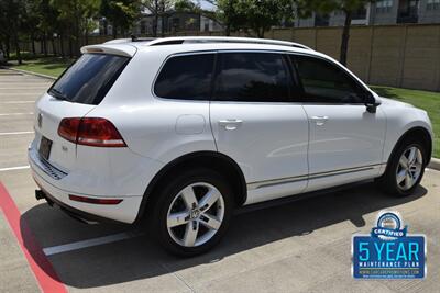 2014 Volkswagen Touareg TDI LUXURY AWD NAV BK/CAM HTD STS NEW TRADE CLEAN   - Photo 14 - Stafford, TX 77477