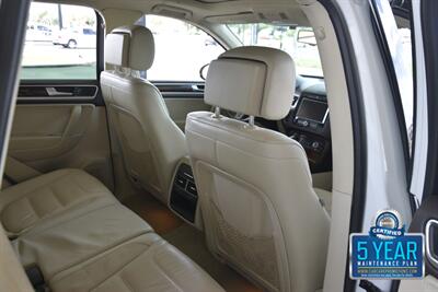 2014 Volkswagen Touareg TDI LUXURY AWD NAV BK/CAM HTD STS NEW TRADE CLEAN   - Photo 35 - Stafford, TX 77477