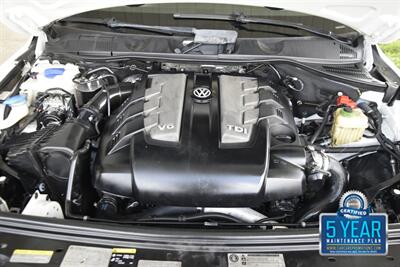 2014 Volkswagen Touareg TDI LUXURY AWD NAV BK/CAM HTD STS NEW TRADE CLEAN   - Photo 41 - Stafford, TX 77477