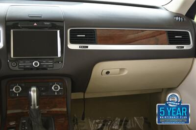 2014 Volkswagen Touareg TDI LUXURY AWD NAV BK/CAM HTD STS NEW TRADE CLEAN   - Photo 25 - Stafford, TX 77477