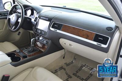 2014 Volkswagen Touareg TDI LUXURY AWD NAV BK/CAM HTD STS NEW TRADE CLEAN   - Photo 29 - Stafford, TX 77477