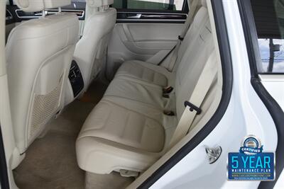 2014 Volkswagen Touareg TDI LUXURY AWD NAV BK/CAM HTD STS NEW TRADE CLEAN   - Photo 36 - Stafford, TX 77477
