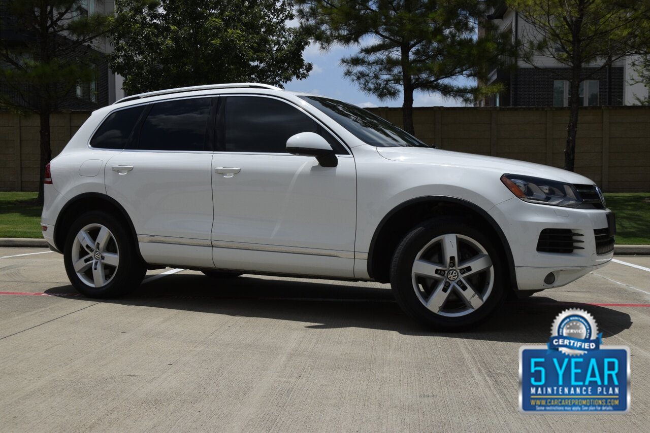 2014 Volkswagen Touareg Lux TDI's photo
