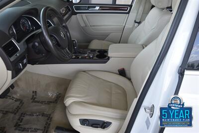 2014 Volkswagen Touareg TDI LUXURY AWD NAV BK/CAM HTD STS NEW TRADE CLEAN   - Photo 30 - Stafford, TX 77477