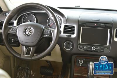 2014 Volkswagen Touareg TDI LUXURY AWD NAV BK/CAM HTD STS NEW TRADE CLEAN   - Photo 24 - Stafford, TX 77477