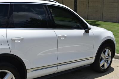 2014 Volkswagen Touareg TDI LUXURY AWD NAV BK/CAM HTD STS NEW TRADE CLEAN   - Photo 18 - Stafford, TX 77477