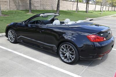 2013 INFINITI G37 IPL CONVERTIBLE LOADED NAV BK/CAM HTD STS CLEAN   - Photo 13 - Stafford, TX 77477