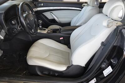2013 INFINITI G37 IPL CONVERTIBLE LOADED NAV BK/CAM HTD STS CLEAN   - Photo 26 - Stafford, TX 77477