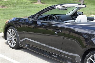 2013 INFINITI G37 IPL CONVERTIBLE LOADED NAV BK/CAM HTD STS CLEAN   - Photo 17 - Stafford, TX 77477