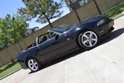 2010 Ford Mustang GT PREMIUM EDITION CONVERTIBLE AUTO NICE   - Photo 32 - Stafford, TX 77477