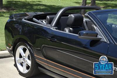2010 Ford Mustang GT PREMIUM EDITION CONVERTIBLE AUTO NICE   - Photo 9 - Stafford, TX 77477