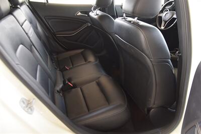 2015 Mercedes-Benz GLA 250 4MATIC LOADED HWY MILES NEW TRADE IN CLEAN   - Photo 37 - Stafford, TX 77477