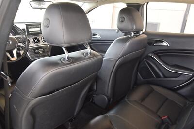 2015 Mercedes-Benz GLA 250 4MATIC LOADED HWY MILES NEW TRADE IN CLEAN   - Photo 34 - Stafford, TX 77477