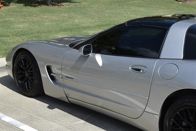 2004 Chevrolet Corvette COUPE AUTOMATIC PREM WHLS FRESH TRADE NICE   - Photo 17 - Stafford, TX 77477
