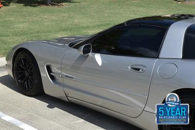 2004 Chevrolet Corvette COUPE AUTOMATIC PREM WHLS FRESH TRADE NICE   - Photo 17 - Stafford, TX 77477