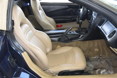 2000 Chevrolet Corvette CONVERTIBLE 6SPD MANUAL TOP LOADED FRESH TRADE IN   - Photo 28 - Stafford, TX 77477