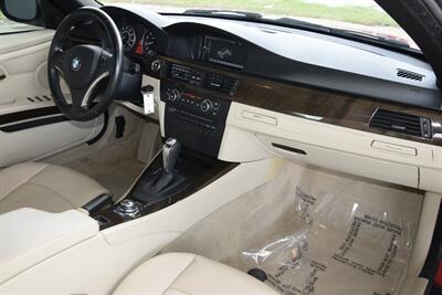 2012 BMW 328i CONVERTIBLE PREM PKG NAV NEW TRADE IN   - Photo 23 - Stafford, TX 77477