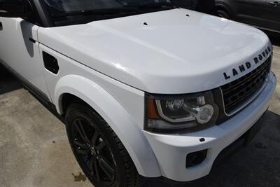 2016 Land Rover LR4 HSE LUX NAV BK/CAM HTD STS ROOF FRESH TRADE   - Photo 10 - Stafford, TX 77477