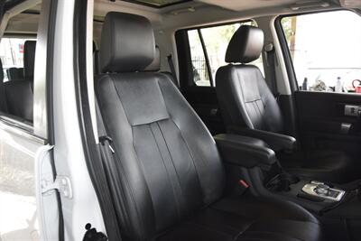 2016 Land Rover LR4 HSE LUX NAV BK/CAM HTD STS ROOF FRESH TRADE   - Photo 31 - Stafford, TX 77477