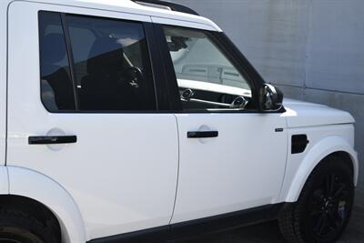 2016 Land Rover LR4 HSE LUX NAV BK/CAM HTD STS ROOF FRESH TRADE   - Photo 17 - Stafford, TX 77477