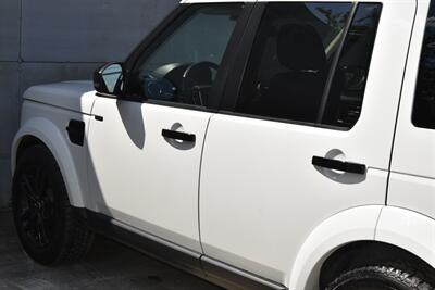 2016 Land Rover LR4 HSE LUX NAV BK/CAM HTD STS ROOF FRESH TRADE   - Photo 16 - Stafford, TX 77477