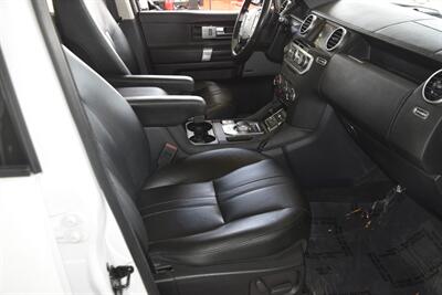 2016 Land Rover LR4 HSE LUX NAV BK/CAM HTD STS ROOF FRESH TRADE   - Photo 29 - Stafford, TX 77477