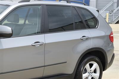 2007 BMW X5 3.0si 54K LOW MILES PREM PKG PANO ROOF HTD SEATS   - Photo 9 - Stafford, TX 77477