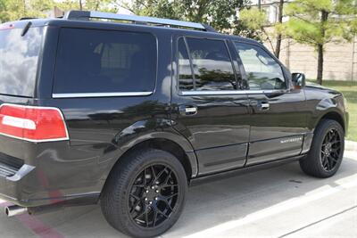 2010 Lincoln Navigator LUXURY 4X4 26K ORIG LOW MILES 22 PREM WHLS CLEAN   - Photo 16 - Stafford, TX 77477