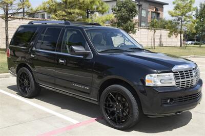 2010 Lincoln Navigator LUXURY 4X4 26K ORIG LOW MILES 22 PREM WHLS CLEAN   - Photo 4 - Stafford, TX 77477