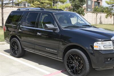 2010 Lincoln Navigator LUXURY 4X4 26K ORIG LOW MILES 22 PREM WHLS CLEAN   - Photo 6 - Stafford, TX 77477