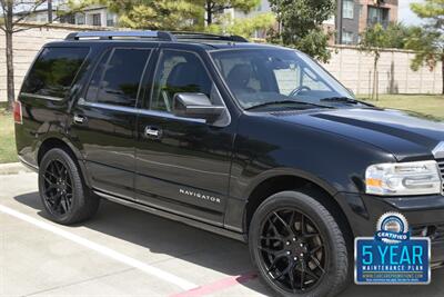 2010 Lincoln Navigator LUXURY 4X4 26K ORIG LOW MILES 22 PREM WHLS CLEAN   - Photo 6 - Stafford, TX 77477