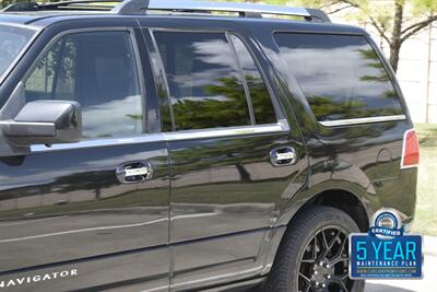 2010 Lincoln Navigator LUXURY 4X4 26K ORIG LOW MILES 22 PREM WHLS CLEAN   - Photo 9 - Stafford, TX 77477