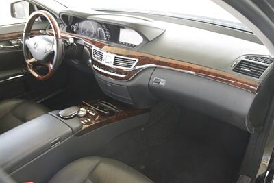 2013 Mercedes-Benz S 550 NAV BK/CAM PREM WHLS HTD STS FRESH TRADE   - Photo 29 - Stafford, TX 77477
