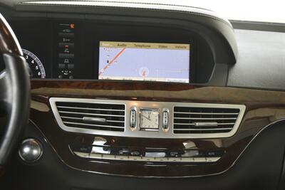 2013 Mercedes-Benz S 550 NAV BK/CAM PREM WHLS HTD STS FRESH TRADE   - Photo 27 - Stafford, TX 77477