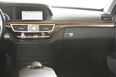 2013 Mercedes-Benz S 550 NAV BK/CAM PREM WHLS HTD STS FRESH TRADE   - Photo 25 - Stafford, TX 77477