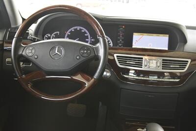 2013 Mercedes-Benz S 550 NAV BK/CAM PREM WHLS HTD STS FRESH TRADE   - Photo 24 - Stafford, TX 77477