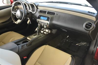 2011 Chevrolet Camaro 2LT CONVERTIBLE LTHR LOADED FRESH TRADE IMMACULATE   - Photo 26 - Stafford, TX 77477