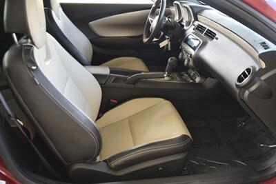 2011 Chevrolet Camaro 2LT CONVERTIBLE LTHR LOADED FRESH TRADE IMMACULATE   - Photo 28 - Stafford, TX 77477