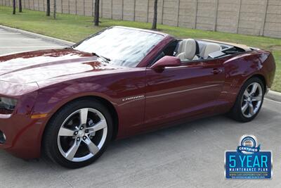 2011 Chevrolet Camaro 2LT CONVERTIBLE LTHR LOADED FRESH TRADE IMMACULATE   - Photo 8 - Stafford, TX 77477