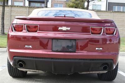 2011 Chevrolet Camaro 2LT CONVERTIBLE LTHR LOADED FRESH TRADE IMMACULATE   - Photo 22 - Stafford, TX 77477