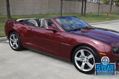 2011 Chevrolet Camaro 2LT CONVERTIBLE LTHR LOADED FRESH TRADE IMMACULATE   - Photo 7 - Stafford, TX 77477