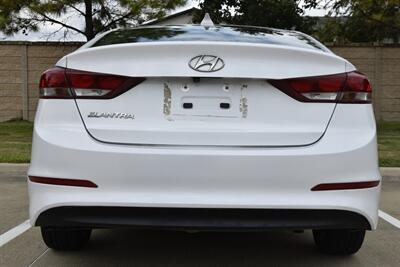 2018 Hyundai Elantra Value Edition S/ROOF LOW MILES FRESH TRADE IN NICE   - Photo 20 - Stafford, TX 77477