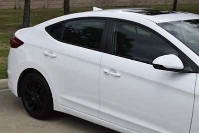 2018 Hyundai Elantra Value Edition S/ROOF LOW MILES FRESH TRADE IN NICE   - Photo 8 - Stafford, TX 77477