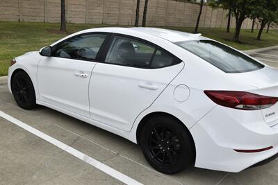 2018 Hyundai Elantra Value Edition S/ROOF LOW MILES FRESH TRADE IN NICE   - Photo 15 - Stafford, TX 77477