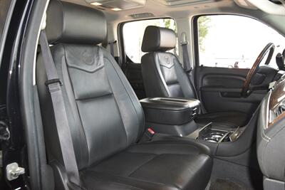 2014 Cadillac Escalade Platinum   - Photo 33 - Stafford, TX 77477
