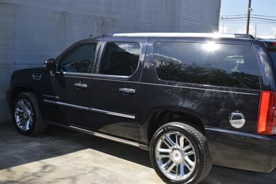 2014 Cadillac Escalade Platinum   - Photo 15 - Stafford, TX 77477