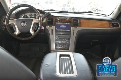 2014 Cadillac Escalade Platinum   - Photo 26 - Stafford, TX 77477