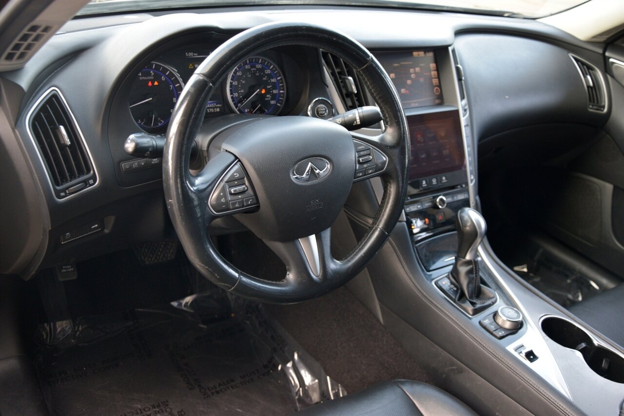 2015 INFINITI Q50 Premium photo 30