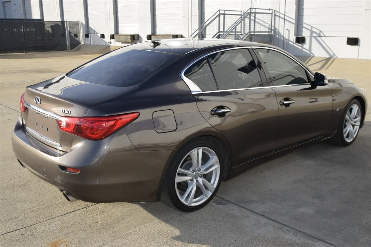 2015 INFINITI Q50 Premium photo 15